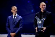 Эрлинга Холанда признали лучшим игроком сезона 2022/23 по версии УЕФА