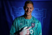 Схерпен стал самым высоким игроком в истории АПЛ