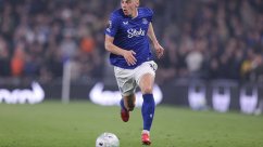 «Эвертон» готов продлить контракт с Миколенко