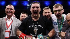 Хргович поставил Усика на первое место в рейтинге супертяжей