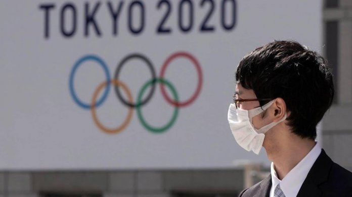 Токийская Олимпиада-2020 остается без медиков и волонтеров