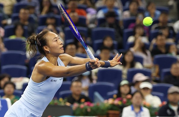 Чжэн Циньвень вернулась после паузы и стартовала с победы в Пекине