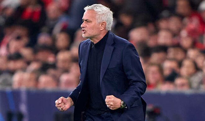 Моуринью вошел в элитный клуб ЛЧ
