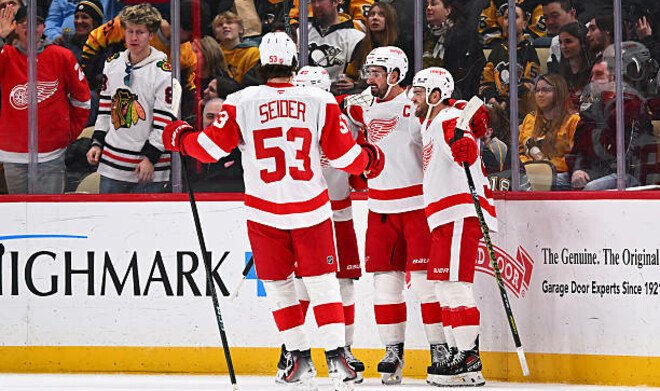 Сенсации дня в НХЛ: лидер Востока, два хет-трика и успехи Торонто