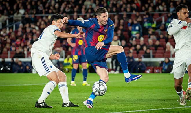 Топ-форварды снова забили в ЛЧ