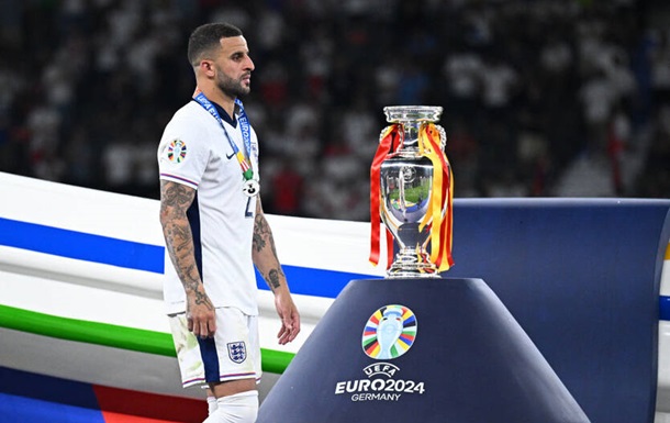 Кайл Уокер завершил карьеру в сборной Англии