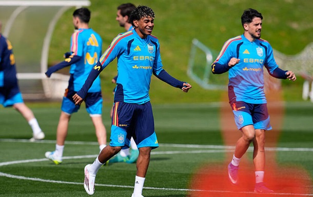 «Барселона» просит поберечь Ямаля