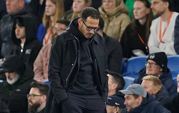 «Челси» уволил главного тренера