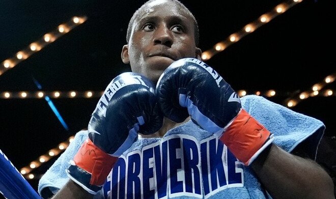Кэррингтон защитил титул WBC и сохранил беспроигрышный рекорд