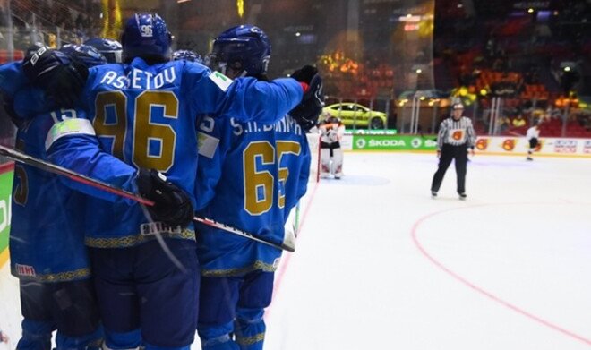 Казахстан обіграв Італію, а Чехія-США на чемпіонаті світу з хокею