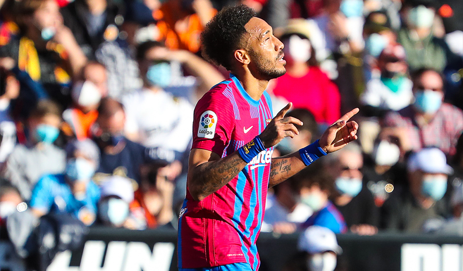 Обамеянг эффектно дебютировал за Барселону