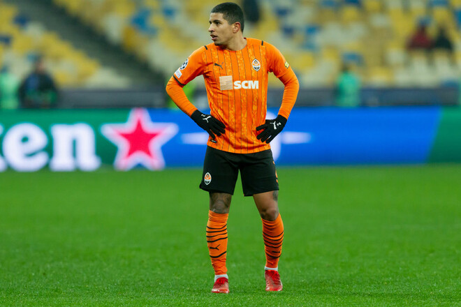 В планах Шахтера отпустить Додо в Бенфику, как оплата долга за Педриньо